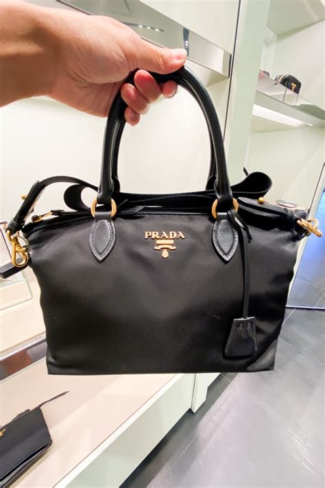 borsa prada otlet|prada outlet 2021.